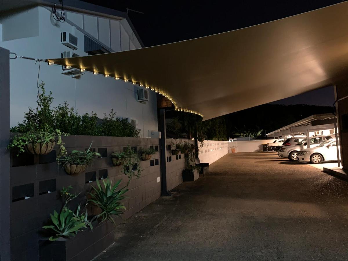Motel On Mitchell タウンズビル エクステリア 写真
